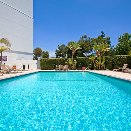 Holiday Inn La Mirada Buena Park By Ihg Eksteriør billede