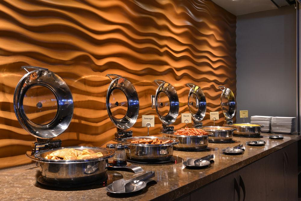 Holiday Inn La Mirada Buena Park By Ihg Eksteriør billede