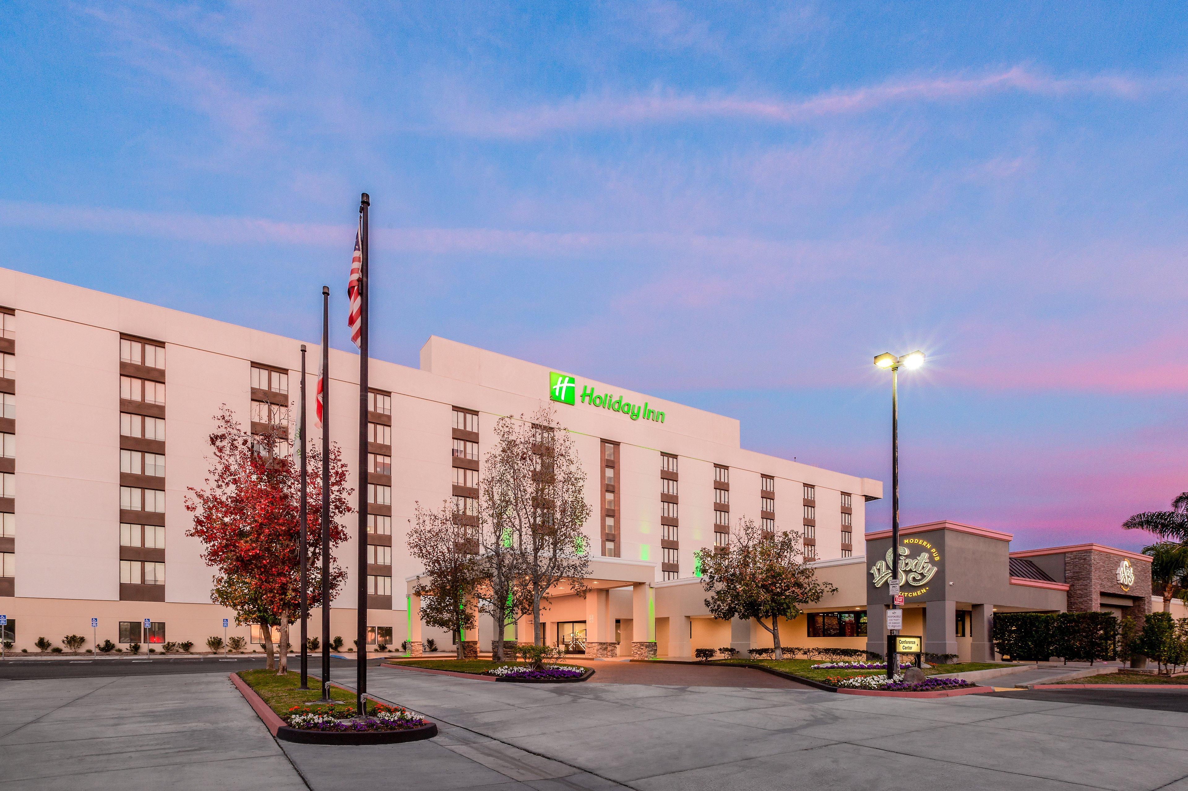 Holiday Inn La Mirada Buena Park By Ihg Eksteriør billede