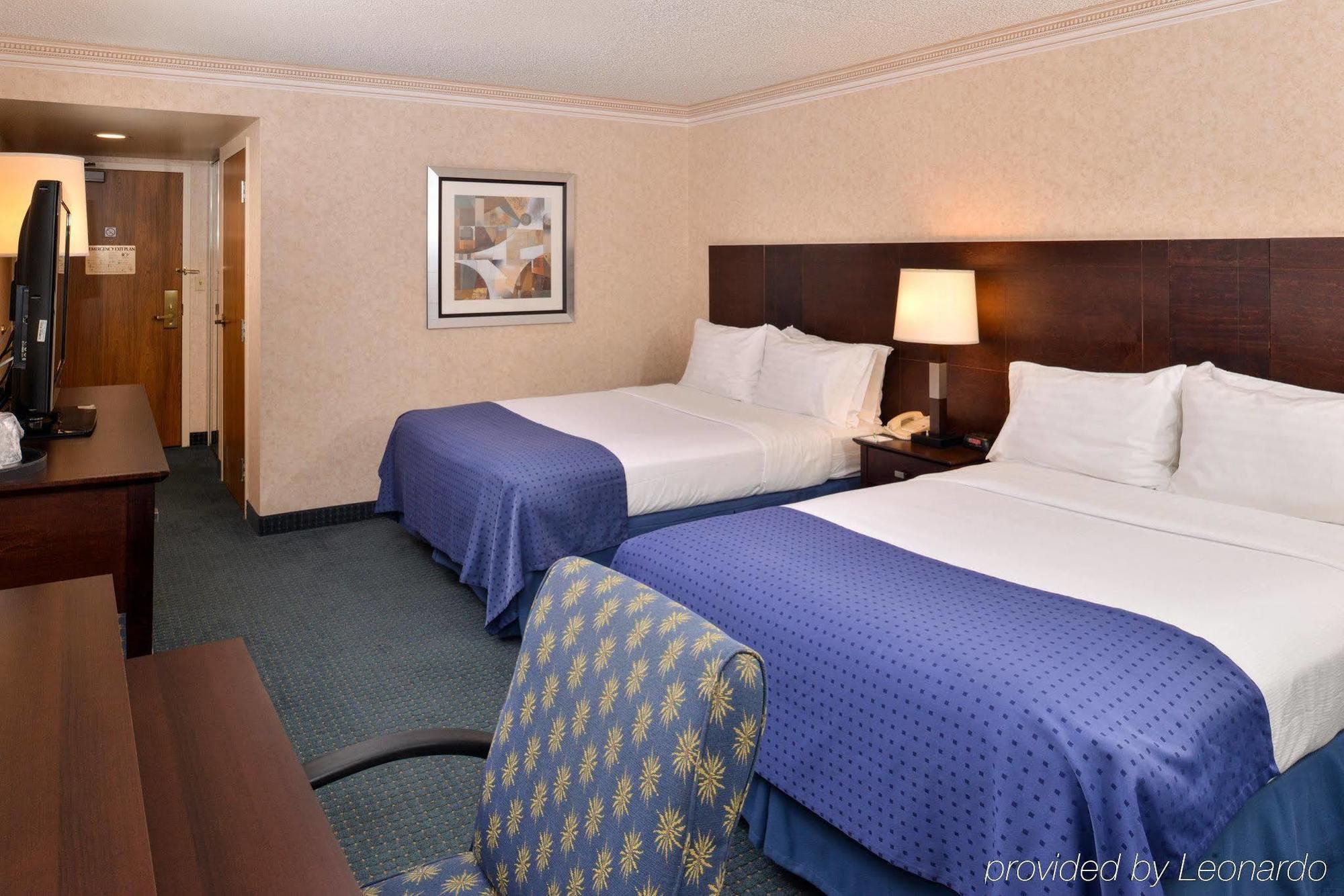 Holiday Inn La Mirada Buena Park By Ihg Eksteriør billede