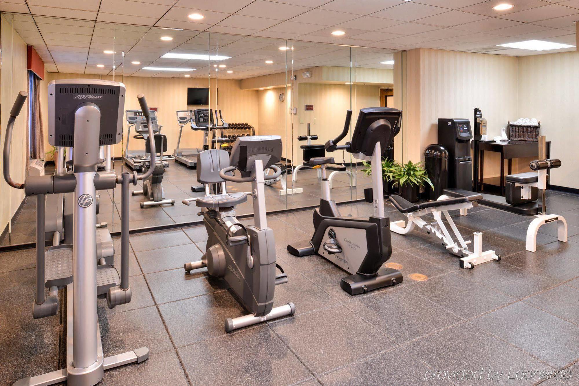 Holiday Inn La Mirada Buena Park By Ihg Eksteriør billede