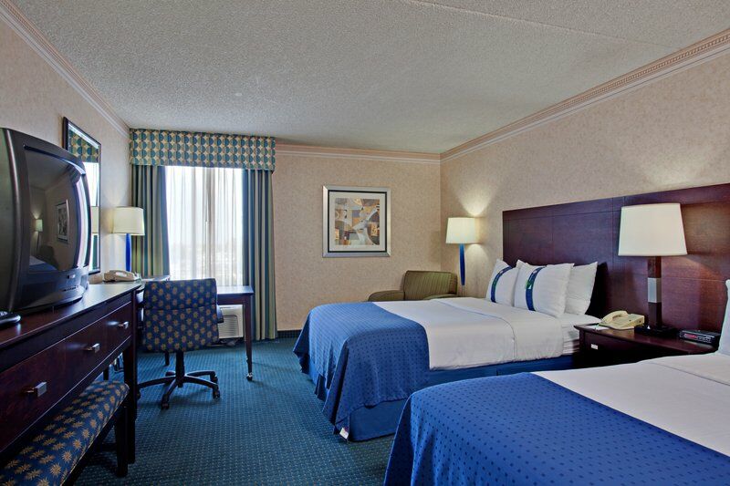 Holiday Inn La Mirada Buena Park By Ihg Eksteriør billede
